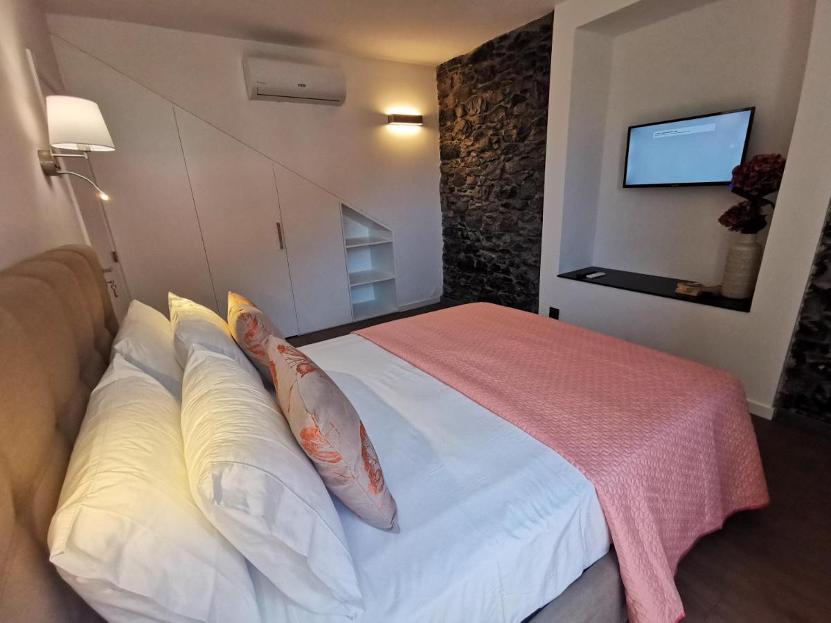 Charming Studios In Calheta Beach - Villa Esmeralda Buitenkant foto