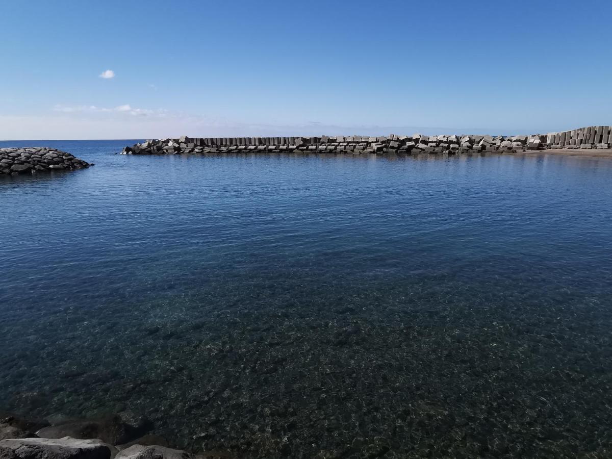 Charming Studios In Calheta Beach - Villa Esmeralda Buitenkant foto