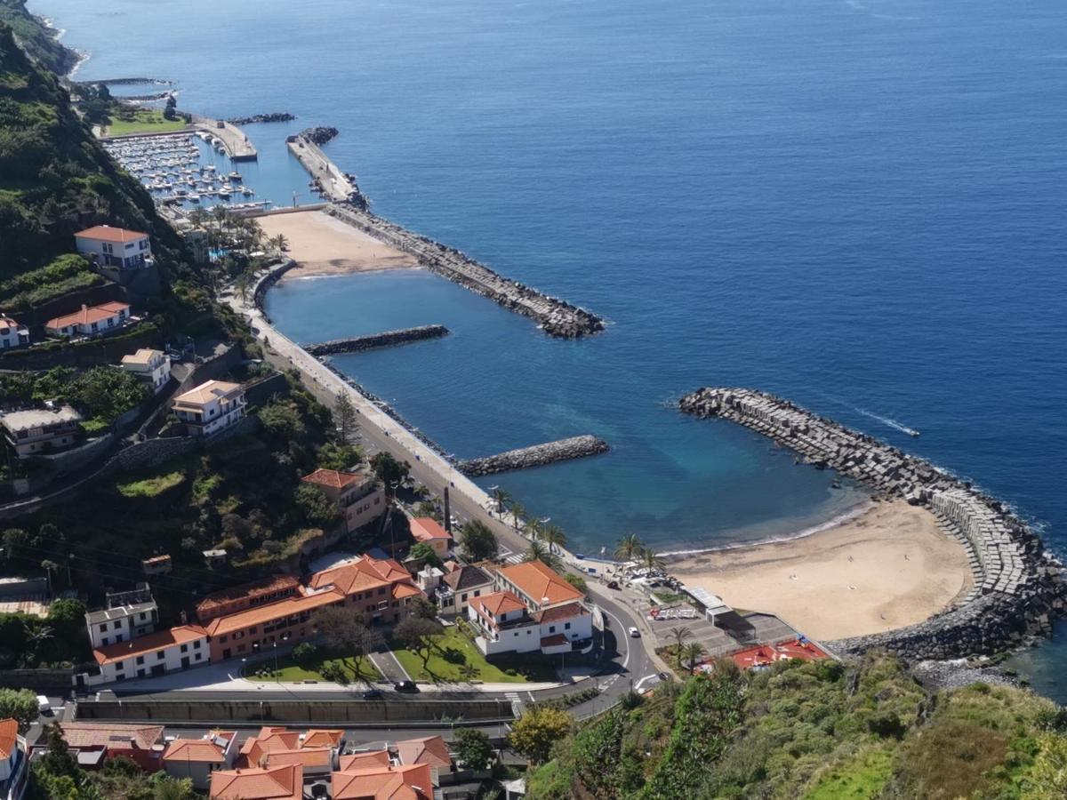 Charming Studios In Calheta Beach - Villa Esmeralda Buitenkant foto